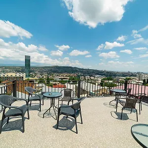 Apartment 9 Borbalo Street With Terrace, Tbilisi